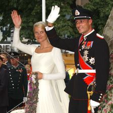 Mette-Marit und Haakon von Norwegen, Hochzeitstag