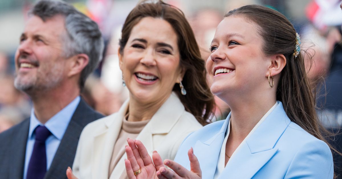 Wie Mama Königin Mary Prinzessin Isabella wird zur Fashion-Ikone