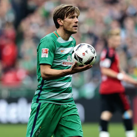 Clemens Fritz: Aktuelle News, Infos & Bilder | BUNTE.de