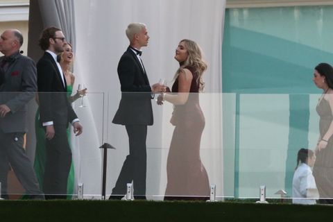 Brooklyn Beckham & Nicola Peltz - Promi-Auflauf bei der Hochzeit des Jahres