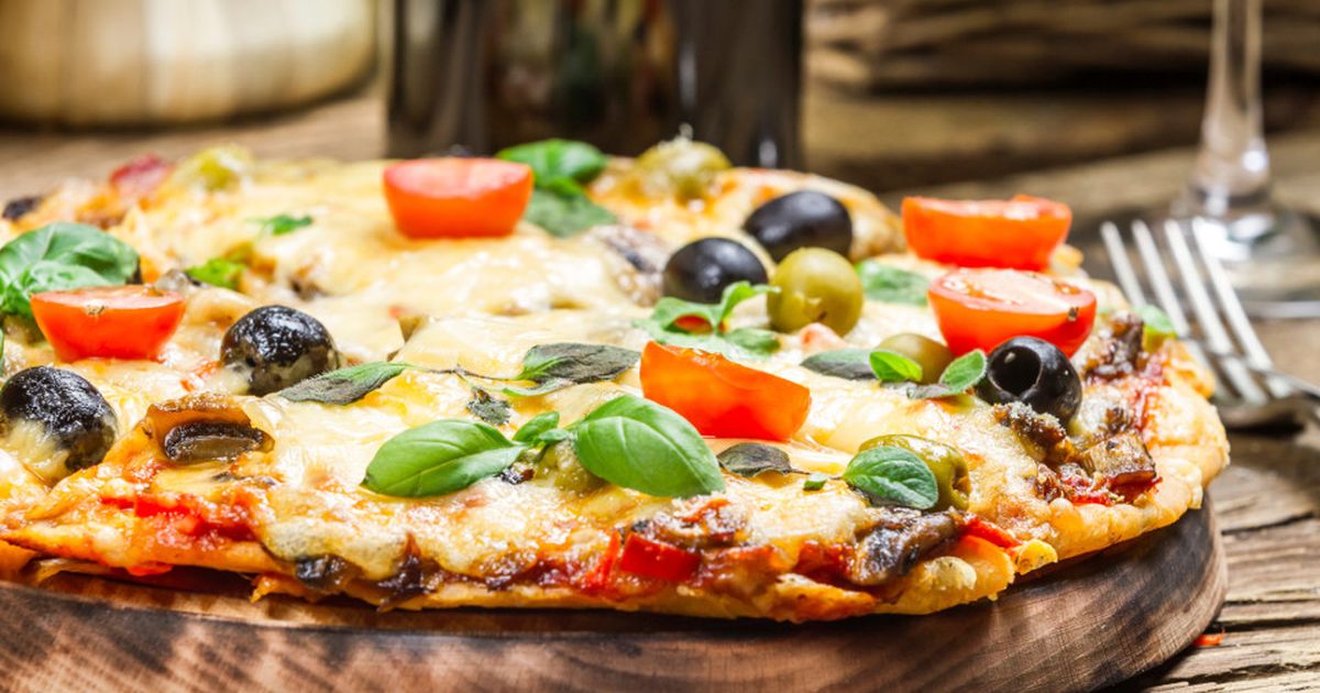 Pizza: Selber machen und belegen | BUNTE.de