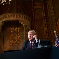 Donald Trump: Drei Reihen Hecke und Turm: Das ist seine Luxus-Villa, die durchsucht wurde