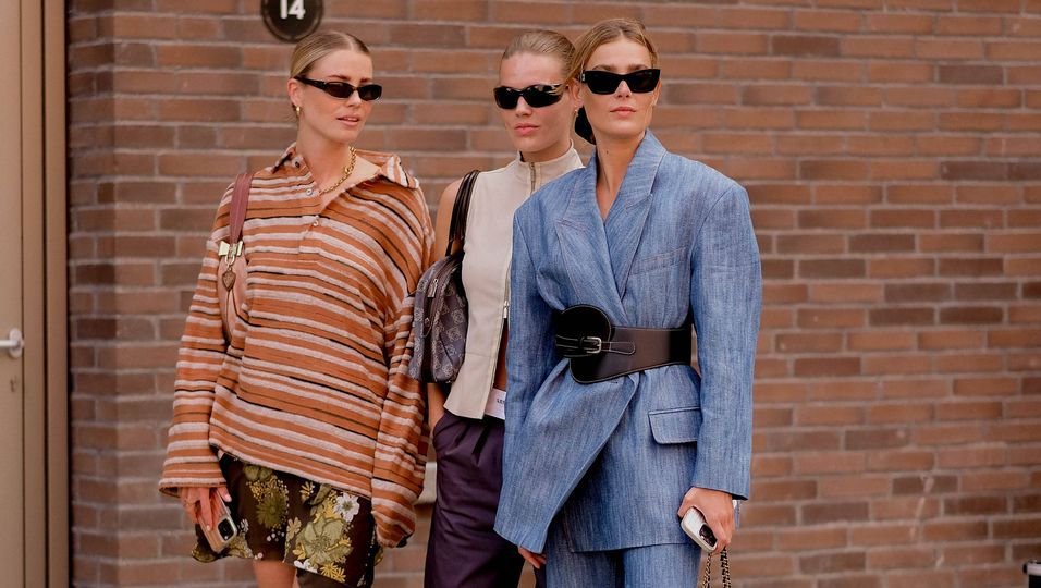 In vs. out: 4 Accessoires sind 2023 voll im Trend – 4 andere leider out
