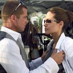 Brad Pitt, Ben Affleck & Co.: Hier hat's gefunkt! Stars, die sich am Set verliebten