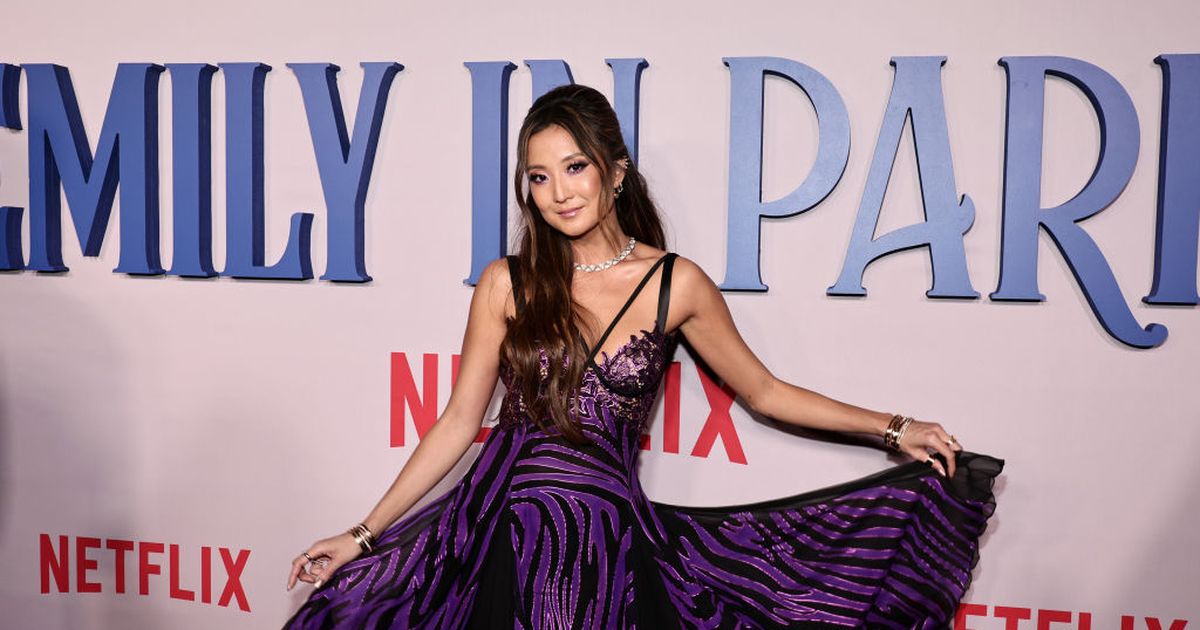 Schauspielerin Ashley Park erholt sich nach septischem Schock in Paris