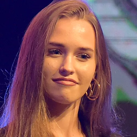 Laura Müller: Aktuelle News, Infos & Bilder | BUNTE.de