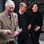 König Charles, Prinz William & Prinzessin Kate: Erste Auftritte seit Harrys Skandal-Buch – sie lächeln die Sorgen einfach weg