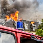 Mutter wirft Sohn bei Wohnungsbrand vom Balkon – und stirbt selbst
