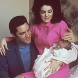 Elvis Presley: Selbstmord, früher Tod & Drogen: Die Schicksalsschläge seiner Familie 