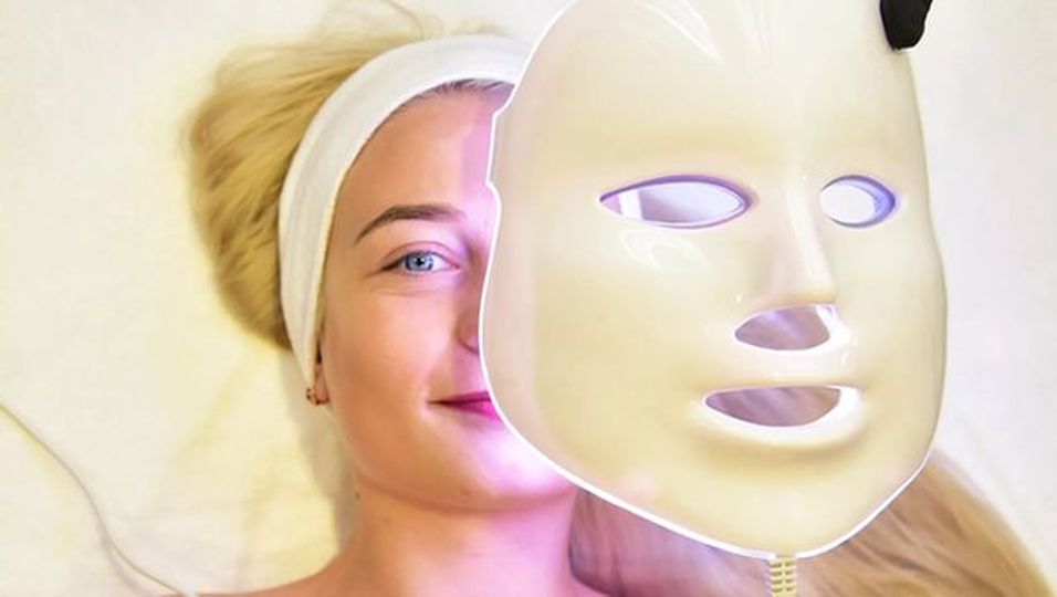 LED-Lichtmasken: Hautprobleme einfach wegleuchten