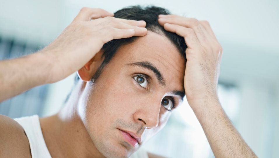 Dichtes Haar - Haartransplantation bei Haarausfall?